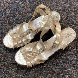 Faded Glory Silver sandals sz. 6